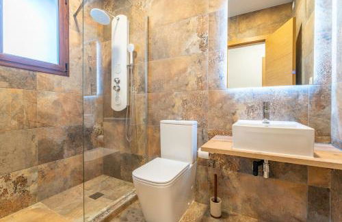 Blau Mar, 5 bedroom beach villa with private pool Miami Playa Costa Dorada 100m from the beach - Foto 12