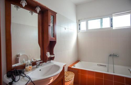 Helmata Villa with privecy - Photo 2