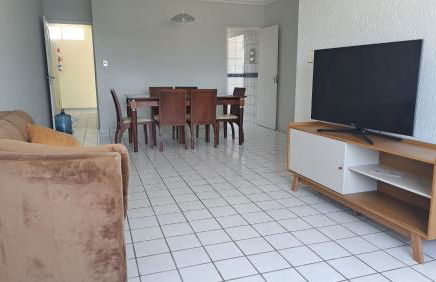Apartamento amplo, perto de tudo - Foto 12