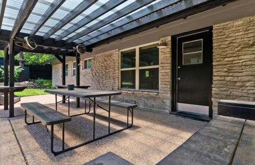 Modern 4BR Austin Retreat - Foto 26