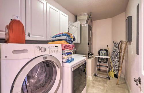 Riverfront Titusville Home with Pool and Pickleball! - Foto 30