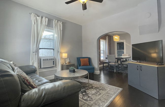 The Cottage! Chic Bungalow Near Old Town Square! - Foto 6