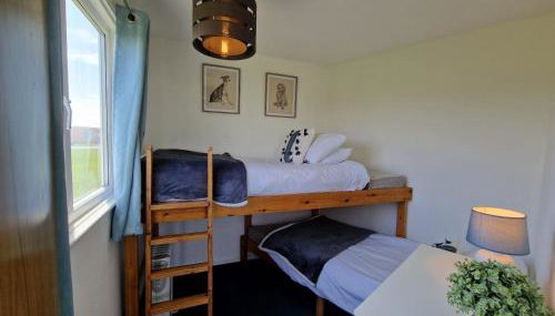 Sea View Holiday Chalet, access to sandy beach - Pets go free - Foto 5