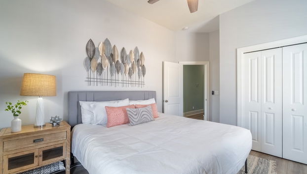 Tidepool by Avantstay 2min Walk to Miramar Beach! - Foto 3, Habitación