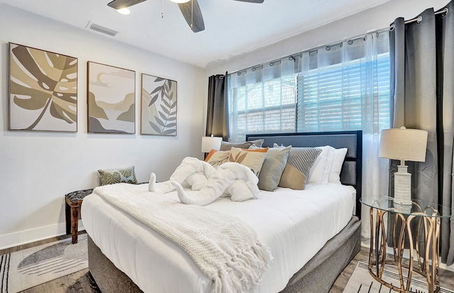 7 Br Home with Pool Gameroom & Soccer - Foto 56