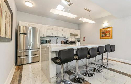 Fully Furnished Condos Near St Charles - Foto 22