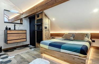 Modern 2BR Apt with Mountain Views & Private Parking - Foto 22