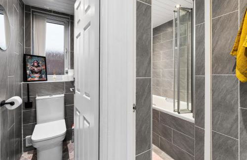 Churchill Apartment- 4 Beds- Free Parking- Near NEC BHX & HS2 - Foto 36