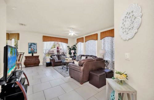 Near Disney Amazing 5 Bd Home - Private Pool home - Foto 32