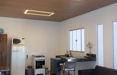 Micro casa com ar condicionado 2km da prainha - Foto 9