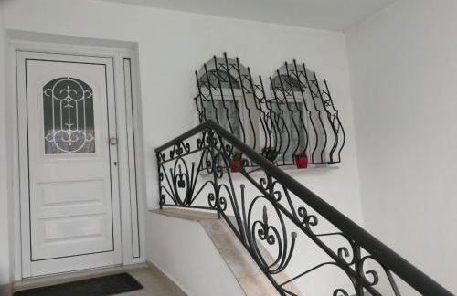 Iliana's house - Photo 21