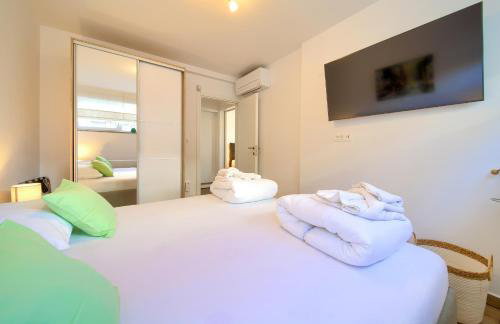 VILLA SOLIS LACUS modernes Apartment - privater beheizbarer Pool- Klimaanlage - private Parkplätze - Foto 19