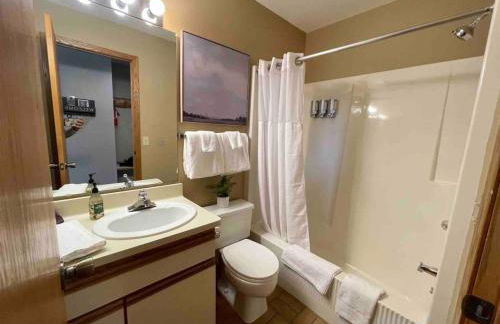 Ski in Ski out Top Floor Condo with Pools, Hot tub and more - Foto 11