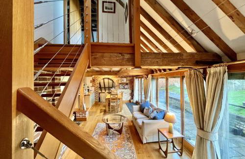 The Old Tractor Shed by inspirestays-com - Foto 30