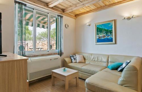 Holiday Home in Marina Near Beaches - Photo 30