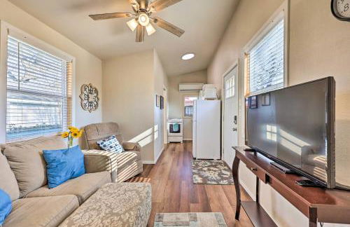 1 Mi to Dtwn Rogers Convenient Getaway with Patio - Foto 1