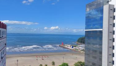 Apartamento frente à praia - Foto 1