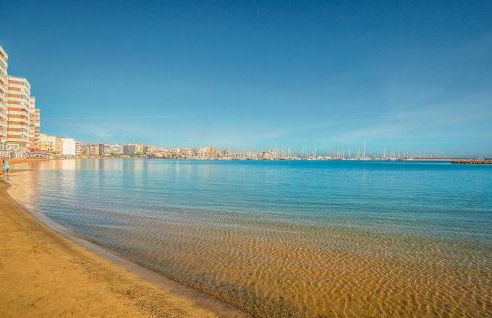 2 Bedroom Stunning Home In Torrevieja - Foto 9