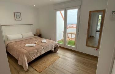 This spectacular 3-bedroom apart - Photo 14