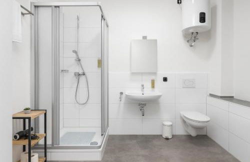 RAHA Apartments - Ihr komfortables Zuhause - HBF - Vollausgestattet - Privat Parkplatz - Foto 15