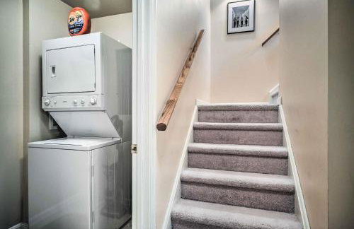 Hike, Bike and Swim Mountain Escape with Deck - Foto 22