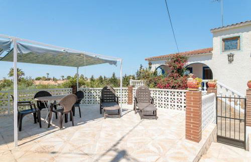 Villa with private swimming-pool in quiet location - Foto 25