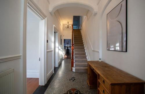 5 Bed Seaside Property with Garden , Parking and Games Room - Foto 57