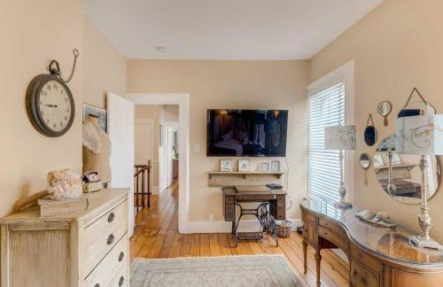 Historic Brookfield Farm Home about 14 Mi to Milwaukee - Foto 14