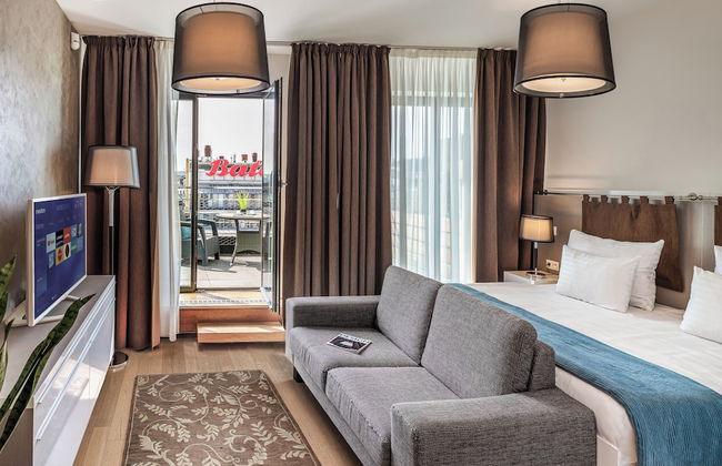 VN3 Terraces Suites by Adrez Living - Photo 23