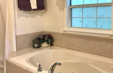 Woodhaven, darling romantic cabin, ATV trails, Mena, AR - Foto 40