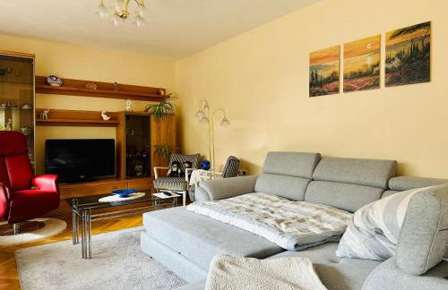 2,5-Zimmerwohnung mit Terrasse - KEINE Monteure - Foto 18