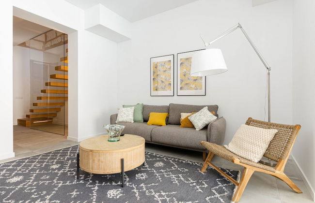 Villa With Private Terrace - Photo 17