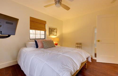 6 Mi to Dtwn Austin Home with Screened Porch and Yard - Foto 19