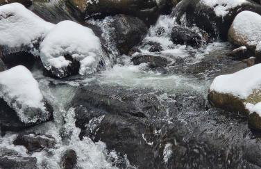 Lake Chwil widok na zalew i góry - Foto 58