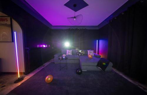 Le Salon Privé Cinéma, Billard & Jardin - Foto 13