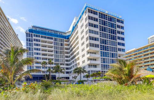 Steps to Sand! 10th-Floor Ocean Manor Unit with Pool - Foto 4