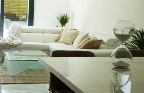 Maison moderne à Bièvres - Paris 12 kilomètres, Versailles 8 kilomètres - Photo 16