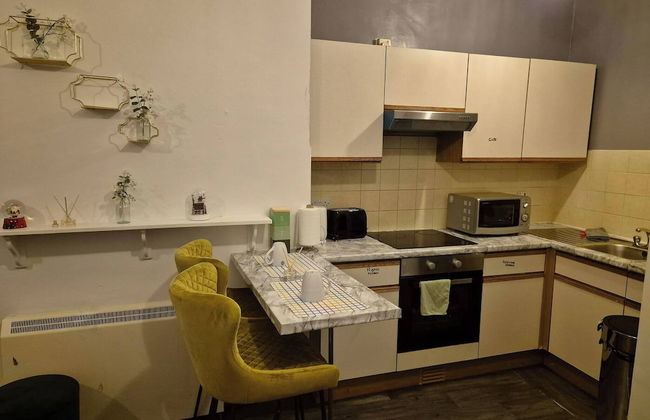 Our Apartment is a Home Away From Home Choice, Tastefully Furnished for Comfort - Foto 13