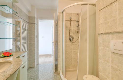 Port & Pool Hideaway - Happy Rentals - Foto 8