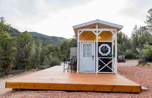 Angel's Landing Tiny East Zion & Bryce Canyon - Photo 13