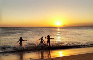 Ótimo apartamento na Praia dos Castelhanos com Wi-Fi - Foto 1