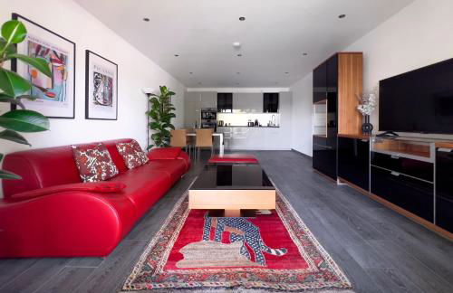 Modernes Wasserfront Wohnung, Terrasse, Parkplatz - Foto 9