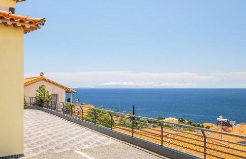 The Balcony - By Wehost - Foto 36