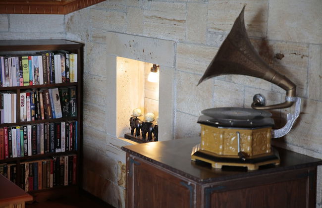 The Mira House - Photo 65