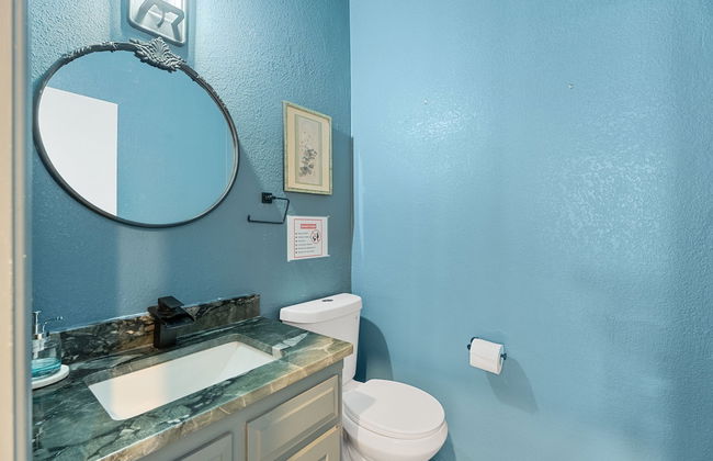 5BR Relaxation Haven Hot Tub Pool Table Fun M - Foto 20