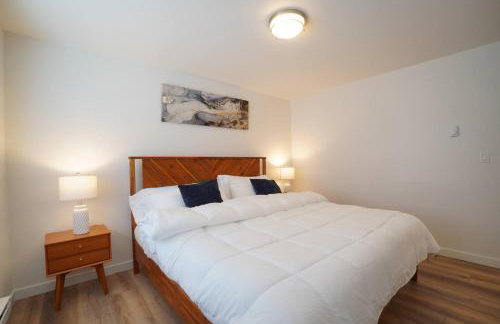 1King1Queen w/SmartTV, Wifi & FullyStocked Kitchen - Photo 13