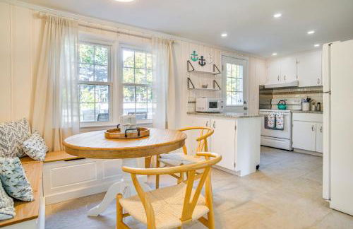 Bike to Private Beach Cape Cod Escape with Sunroom - Foto 7