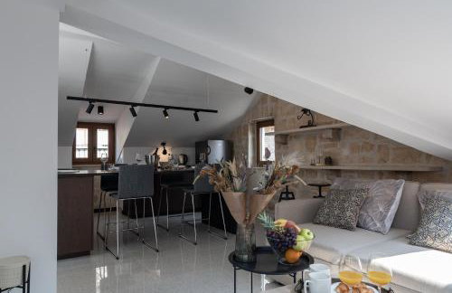 Charming stone apartment with jacuzzi in center of Omiš - Foto 36