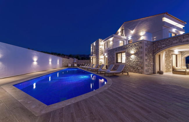 Grand Resort Villa in Eleftherna - Photo 2