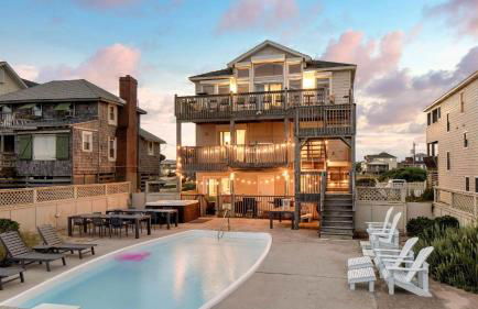 Sleeps 28 Beachfront w/ Pool, Hot Tub, Game Room Atlantic Watch by Avantstay - Foto 2